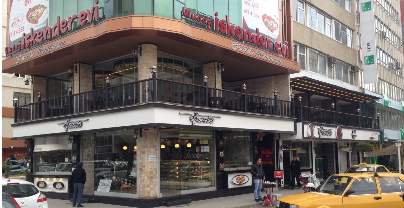Şenöz'ün İskenderun'daki mağazası